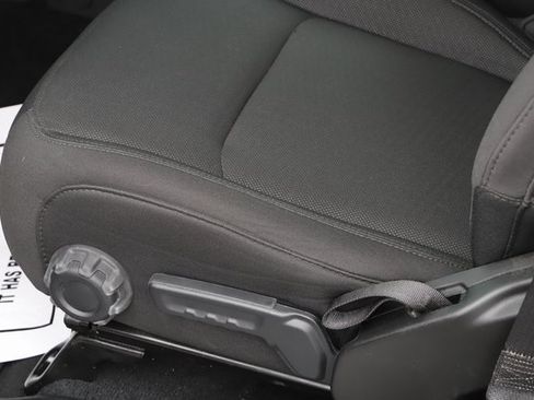 Used 2023 Jeep Gladiator Sport image 14