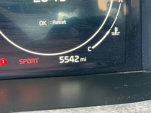 Used 2023 Kia Sorento SX Prestige image 33