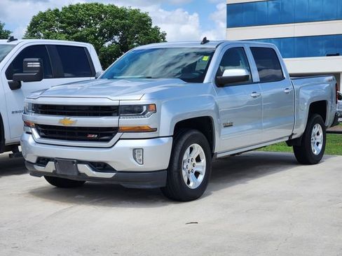 Used 2017 Chevrolet Silverado 1500 LT w/ Texas Edition AWD/4WD image 2