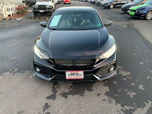 Used 2018 Honda Civic Sport image 13