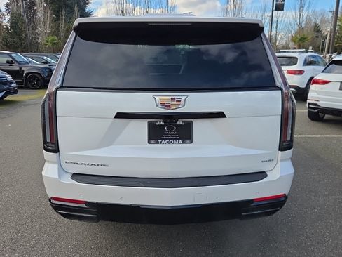 Used 2025 Cadillac Escalade Sport Platinum image 6