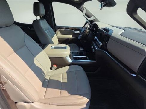 Used 2022 GMC Sierra 1500 SLT w/ SLT Premium Package image 19