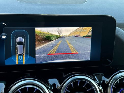 New 2026 Mercedes-Benz GLA 250 4MATIC image 18