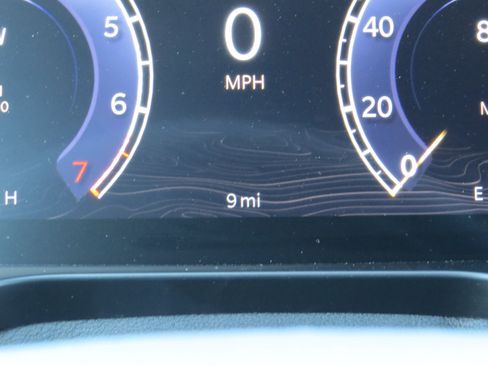 New 2025 Jeep Grand Cherokee Limited w/ Trailer Tow Package image 25