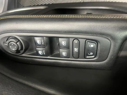Used 2018 Jeep Compass Latitude w/ Popular Equipment Group AWD/4WD image 21