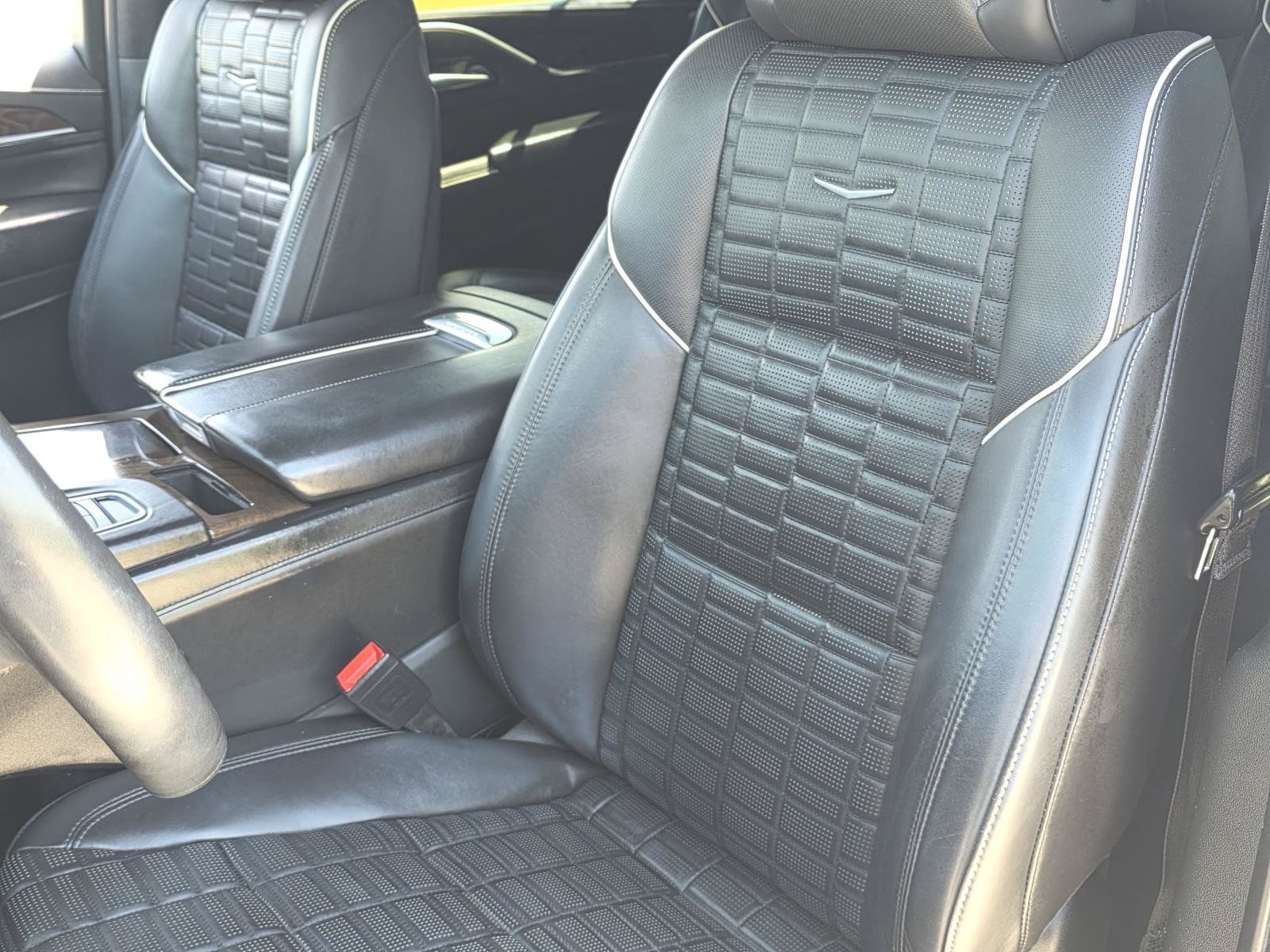 Used 2021 Cadillac Escalade Sport Platinum AWD/4WD image 20