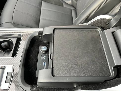 Used 2020 Land Rover Range Rover Sport HST image 31