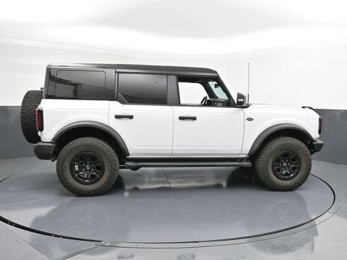 Used 2024 Ford Bronco Wildtrak image 9