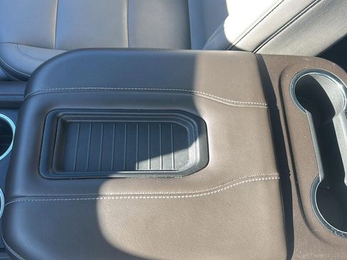 Used 2024 Chevrolet Tahoe LT image 31