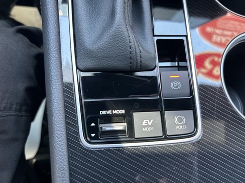 Certified 2025 Toyota Sienna XSE w/ XSE Premium Package AWD/4WD image 35