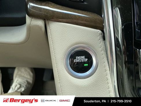 Used 2019 Cadillac Escalade Luxury image 19