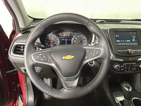 Used 2018 Chevrolet Equinox LT FWD image 17