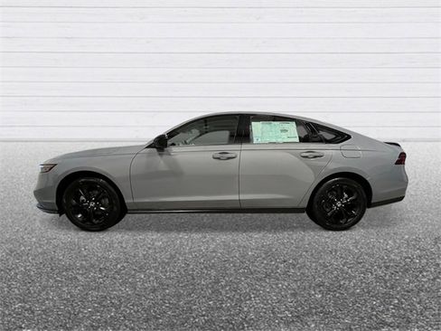 New 2025 Honda Accord SE image 2