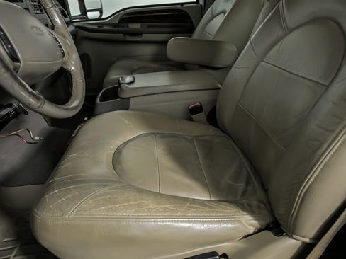 Used 2000 Ford F350 Lariat image 18