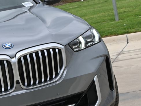 New 2026 BMW X5 xDrive50e w/ Executive Package AWD/4WD image 9