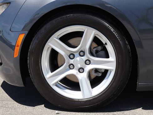 Used 2022 Chevrolet Camaro LT RWD image 13