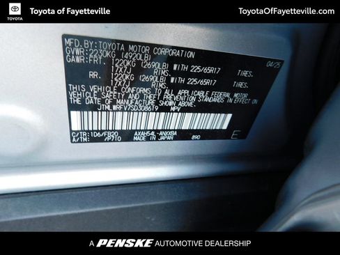 Used 2025 Toyota RAV4 LE AWD/4WD image 8