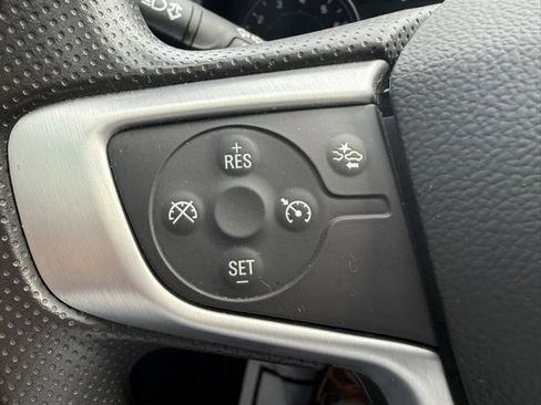 Used 2023 GMC Terrain SLE w/ Driver Convenience Package image 20