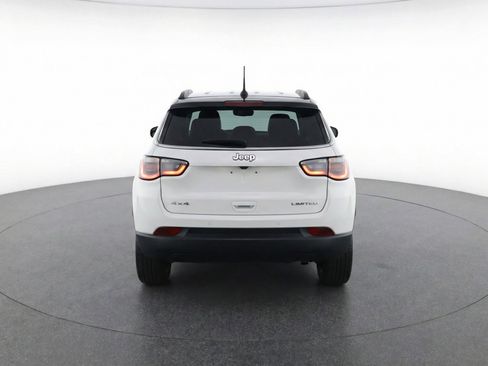 Used 2025 Jeep Compass Limited image 7