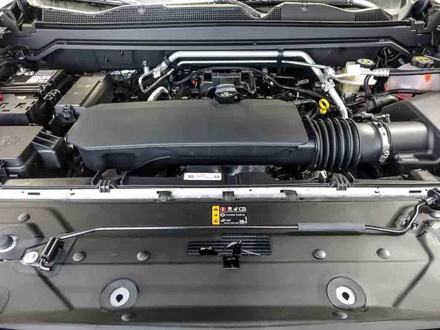 New 2026 Chevrolet Colorado ZR2 w/ Technology Package AWD/4WD image 22