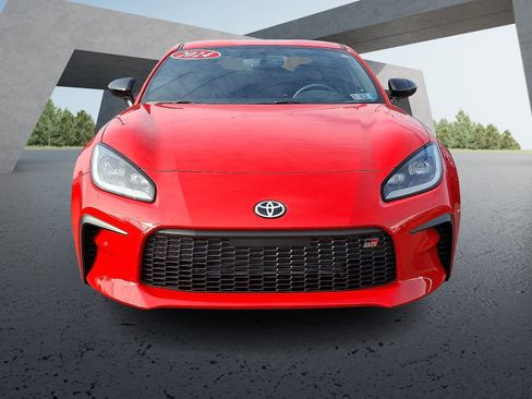 Certified 2024 Toyota GR86 Premium image 2
