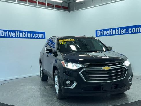 Used 2019 Chevrolet Traverse LT w/ LPO, Cargo Package AWD/4WD image 3