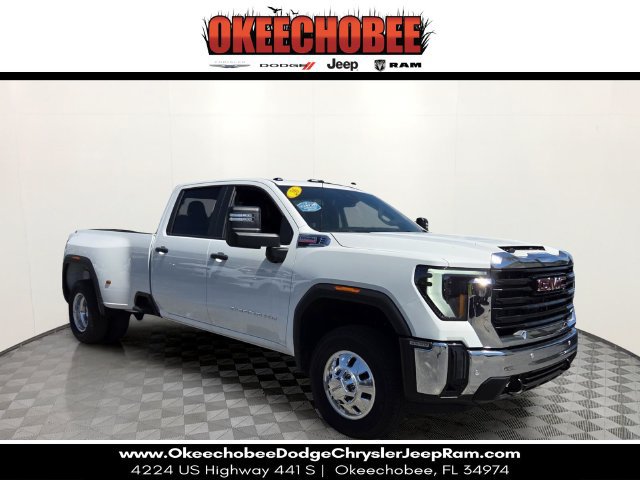 Used 2026 GMC Sierra 3500 Pro w/ 1SA Pro Safety Plus Package AWD/4WD image 1