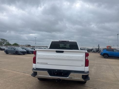 Used 2020 Chevrolet Silverado 1500 LT w/ Convenience Package image 22