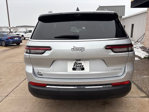 Used 2024 Jeep Grand Cherokee L Limited w/ Luxury Tech Group II image 13