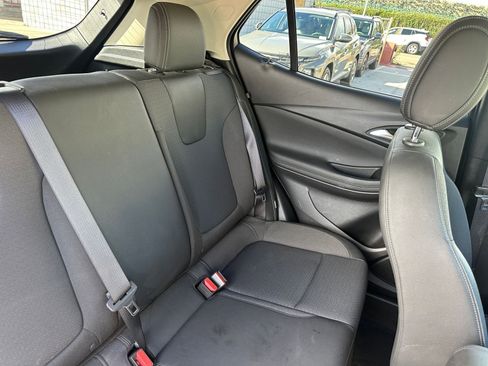 Used 2025 Buick Encore GX Preferred image 35