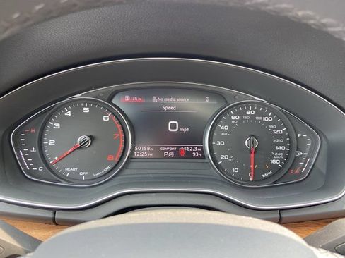 Used 2023 Audi Q5 2.0T Premium w/ Convenience Package AWD/4WD image 17