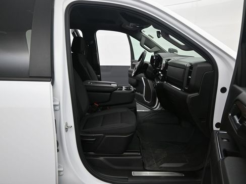 Used 2024 Chevrolet Silverado 2500 LT w/ Convenience Package AWD/4WD image 36