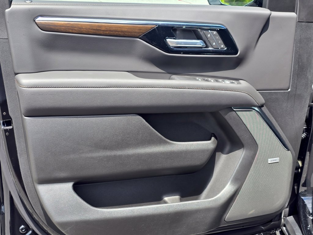New 2026 Chevrolet Tahoe High Country AWD/4WD image 35