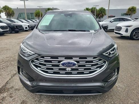 Used 2020 Ford Edge Titanium w/ Equipment Group 301A FWD image 3