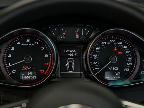 Used 2014 Audi R8 V10 image 35