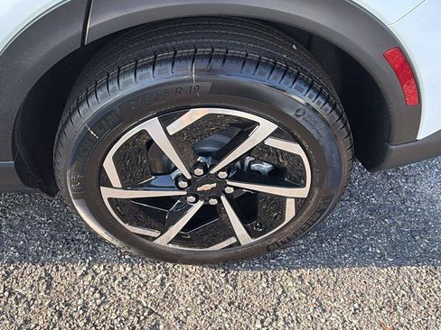 New 2026 Chevrolet Equinox EV LT FWD image 11