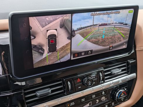 New 2026 Nissan Pathfinder Platinum image 20