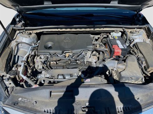 Used 2019 Toyota Camry LE image 27