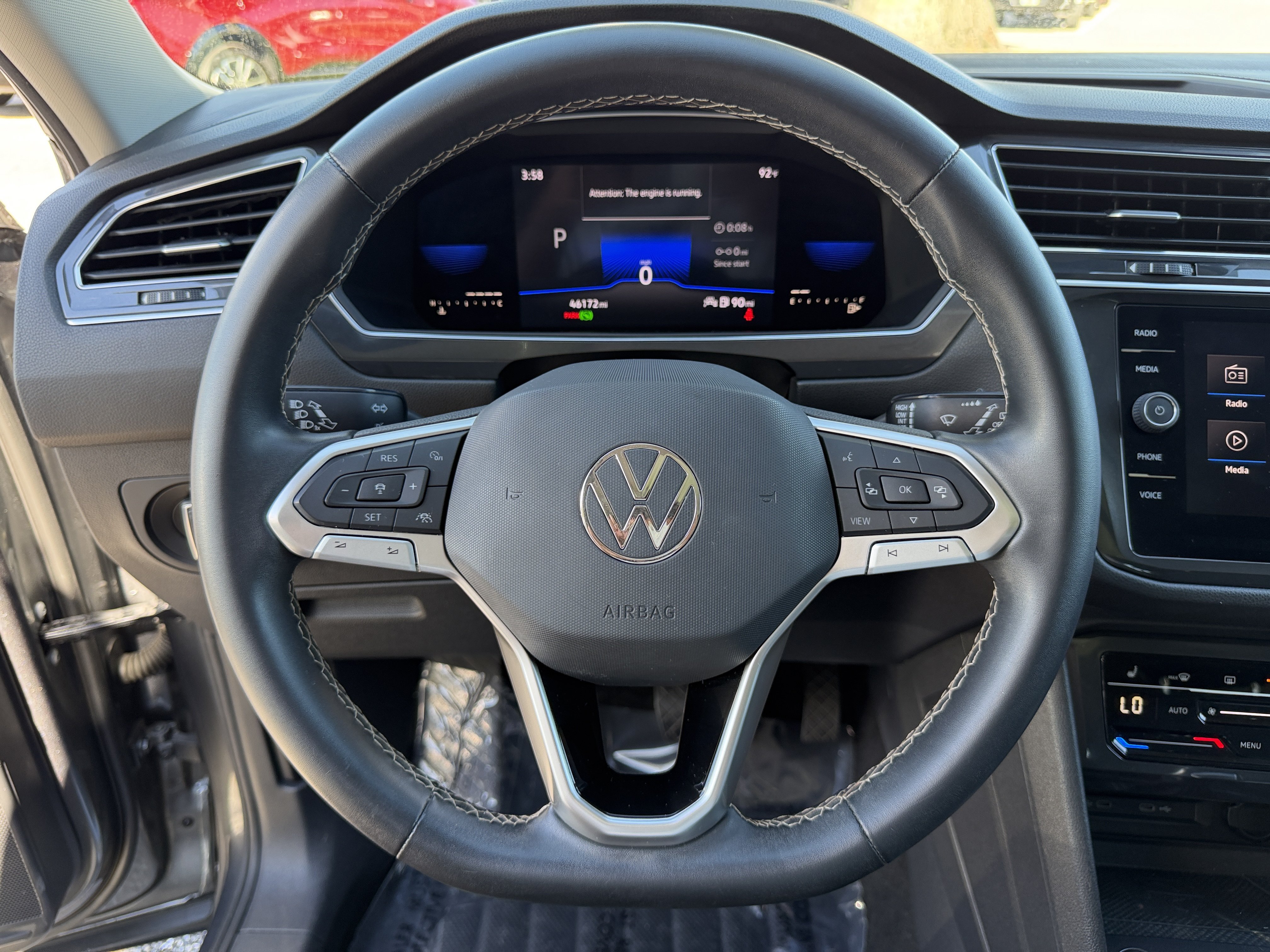 Certified 2022 Volkswagen Tiguan SE FWD image 32