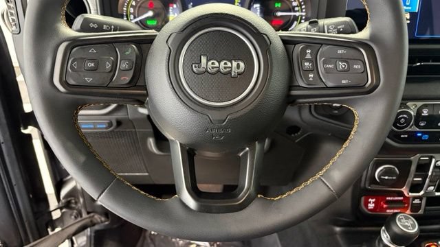 Used 2024 Jeep Wrangler Unlimited AWD/4WD image 34