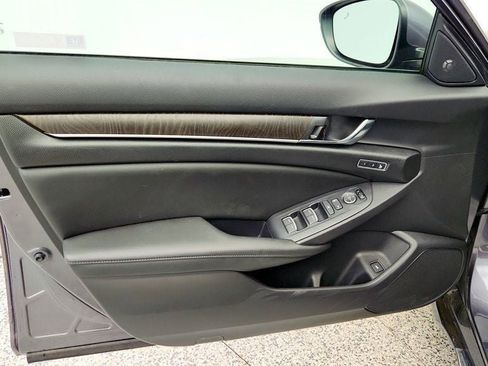 Used 2019 Honda Accord EX-L image 11