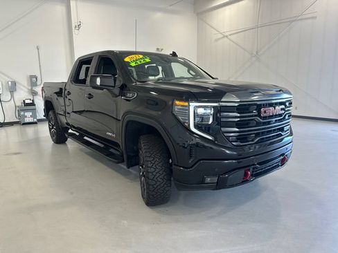 Used 2023 GMC Sierra 1500 AT4 AWD/4WD image 3