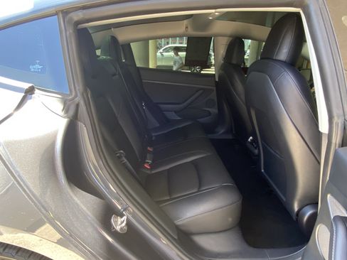 Used 2023 Tesla Model 3 Standard Range RWD image 29