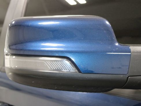 Used 2023 RAM 1500 Laramie AWD/4WD image 16