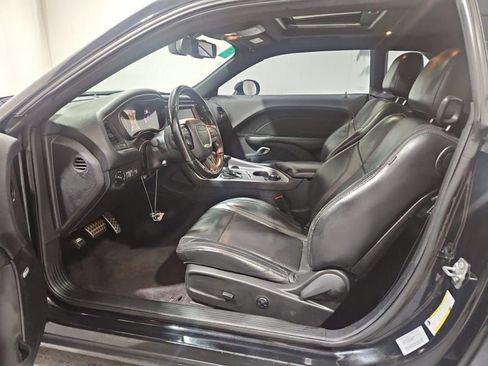 Used 2016 Dodge Challenger R/T Plus image 8