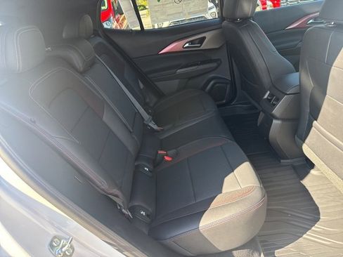 New 2025 Chevrolet Equinox EV RS image 24