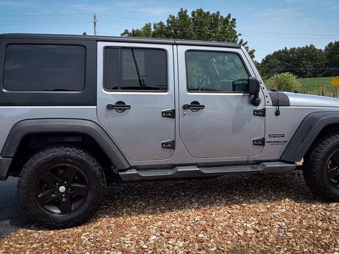 Used 2017 Jeep Wrangler Unlimited Sport w/ Quick Order Package 24S AWD/4WD image 27