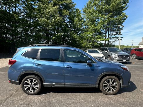 Used 2023 Subaru Forester Limited AWD/4WD image 4