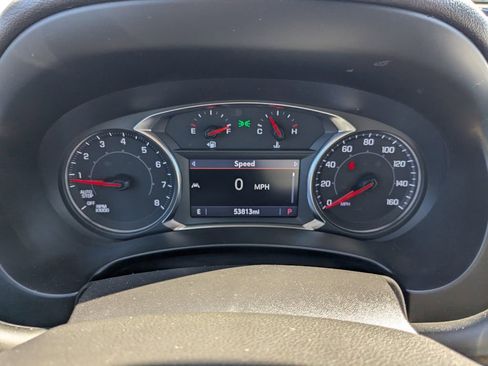 Used 2024 GMC Terrain SLT image 25