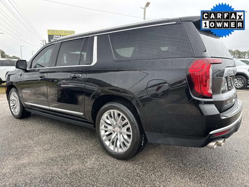 Used 2023 GMC Yukon XL Denali w/ Advanced Technology Package image 6
